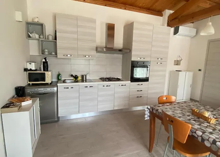 Happy Nest Ferienhaus Sulmona